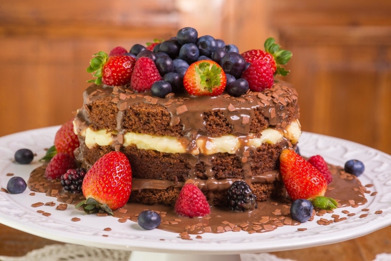 Confeitaria de Naked Cake para Festa Butantã - Naked Cake com Frutas