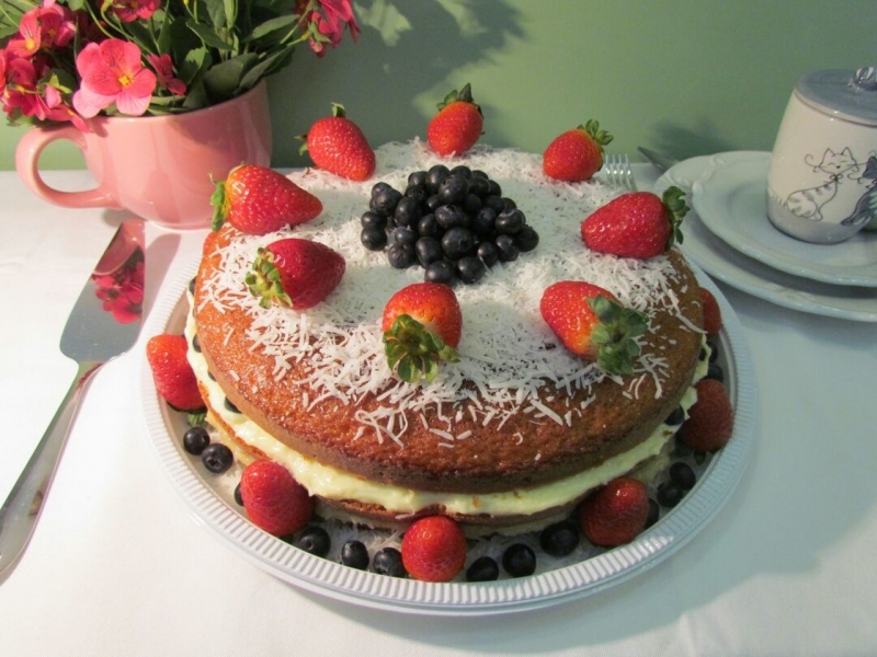 Naked Cake de Coco Morumbi - Naked Cake com Frutas